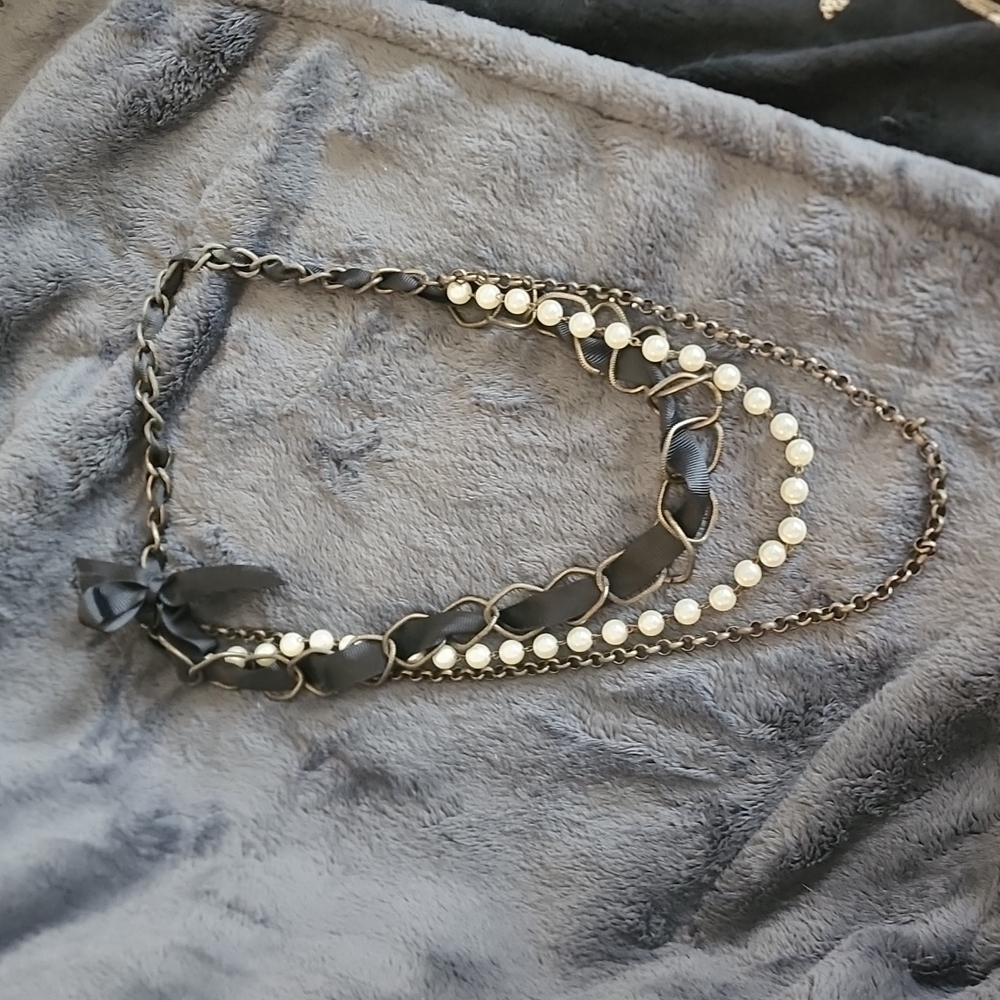 Antique looking 3 strand chunky necklace